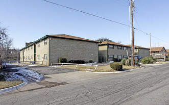 Aaron's Courtyard Apartments