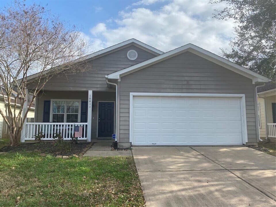 10011 Sugarvine Ln in Tomball, TX - Building Photo
