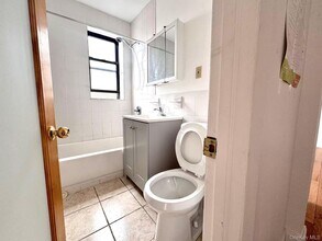 40-12 73rd St in Queens, NY - Building Photo - Building Photo