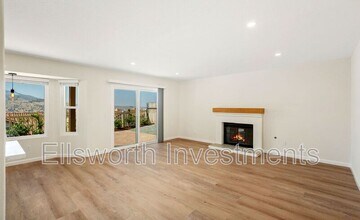 10195 Bluestone Ct in Spring Valley, CA - Building Photo - Building Photo