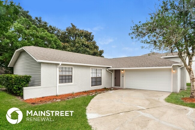 2394 Belen Dr in Deltona, FL - Foto de edificio - Building Photo