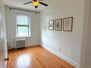 374 Chestnut Hill Ave, Unit 24 in Boston, MA - Foto de edificio - Building Photo