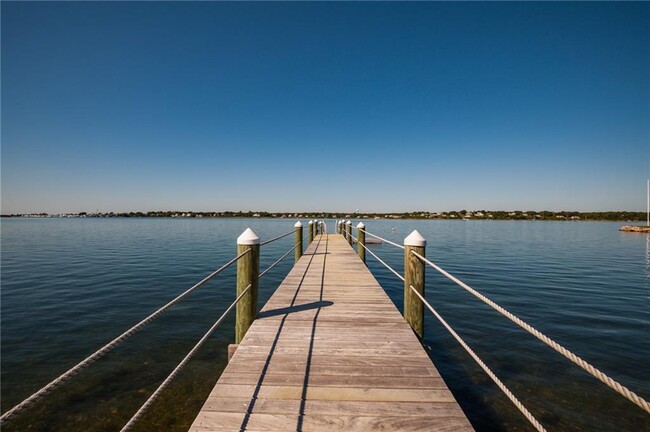 5 Sand Piper Rd in Narragansett, RI - Foto de edificio - Building Photo