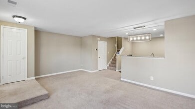 9304 Witch Hazel Way in Manassas, VA - Building Photo - Building Photo