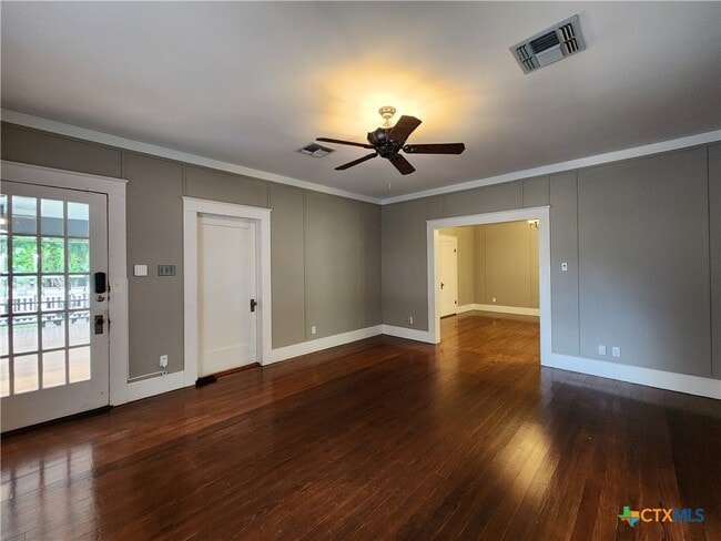 property at 709 W Coll St