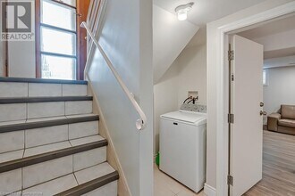 148 Inverness Ave E in Hamilton, ON - Building Photo - Building Photo