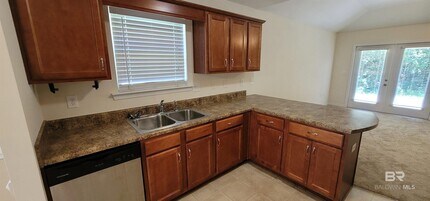 7339 Franklin Square Ct in Daphne, AL - Building Photo - Building Photo