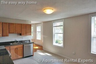 56-58 Oxford St in Somerville, MA - Building Photo