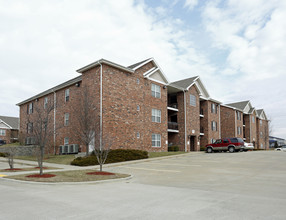 Heatherwood Apartments in Springfield, MO - Building Photo - Building Photo