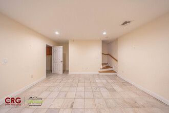 1012 Chestnut St in Newton, MA - Building Photo - Building Photo