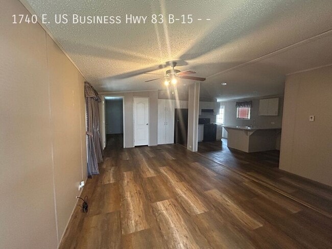 15 B St in Mission, TX - Building Photo - Building Photo