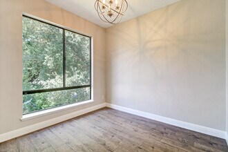 480 N Civic Dr, Unit 208  The Keys in Walnut Creek, CA - Foto de edificio - Building Photo