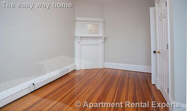 200 Harvard St, Unit #3 in Cambridge, MA - Building Photo - Building Photo