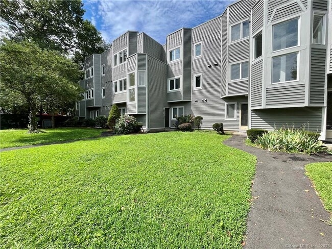 property at 1410 Whitney Ave