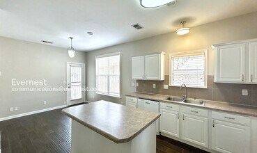 1271 Fleets Harbor Dr in Memphis, TN - Building Photo - Building Photo
