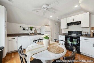 25 Edison Green-Unit -3 in Boston, MA - Building Photo - Building Photo