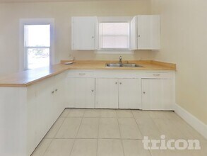 803 Chestnut St in Yuba City, CA - Building Photo - Building Photo