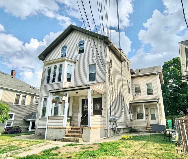 79 Hamlet Ave