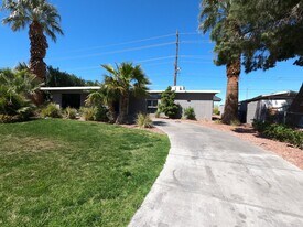 1986 E Del Mar Ave in Las Vegas, NV - Building Photo