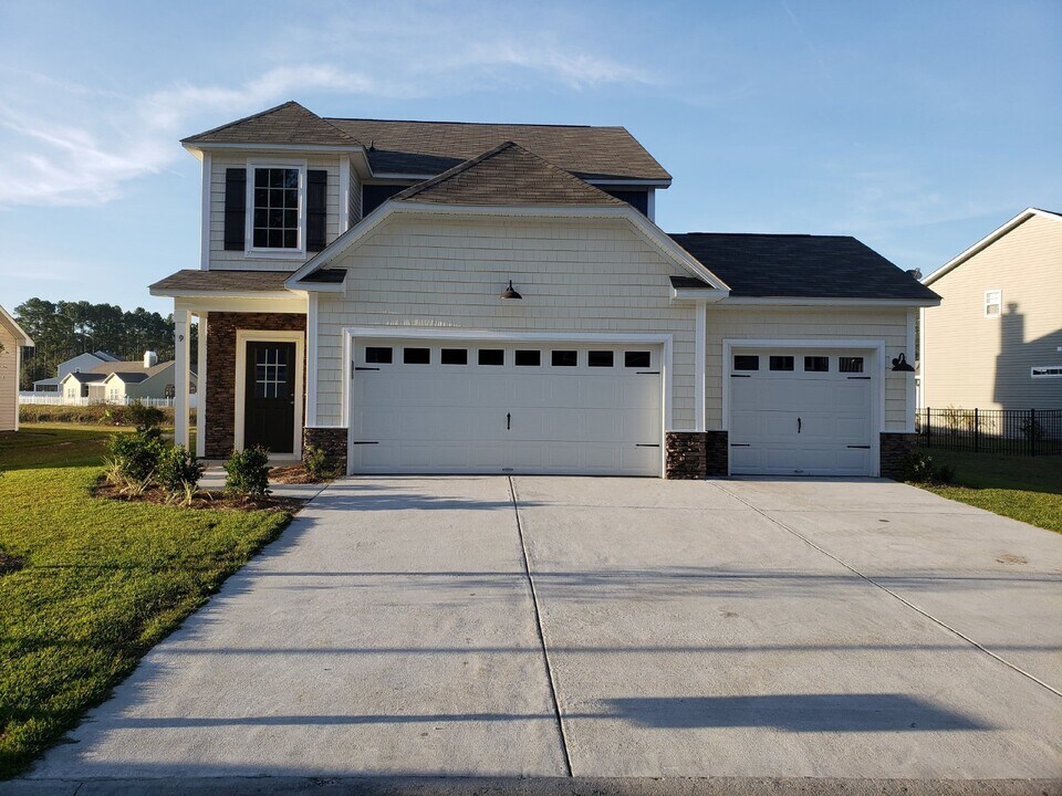 9 Swamp White Oak Dr in Bluffton, SC - Building Photo