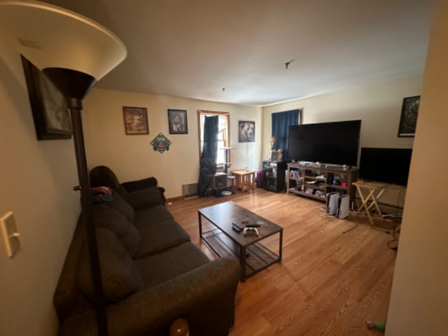 86 Oak St, Unit Unit 3 in Old Town, ME - Building Photo - Building Photo