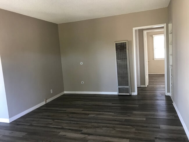 6178 Adenmoor Ave in Lakewood, CA - Building Photo - Building Photo