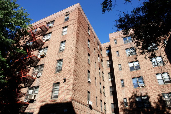 Sanford Terrace in Flushing, NY - Building Photo - Building Photo