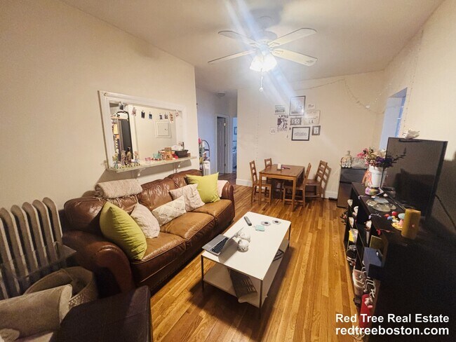 property at 72 Egmont St