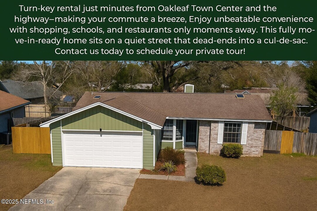 8153 Settlers Landing Trail N in Jacksonville, FL - Building Photo