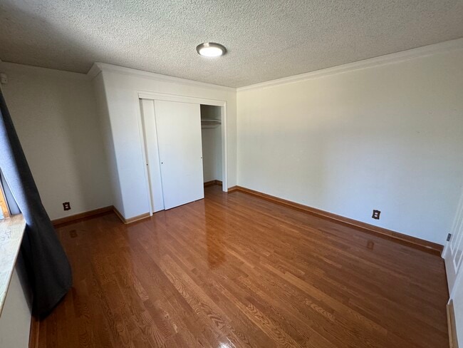 property at 2075 Lockwood Dr