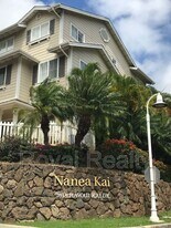 7018 Hawaii Kai Dr in Honolulu, HI - Building Photo