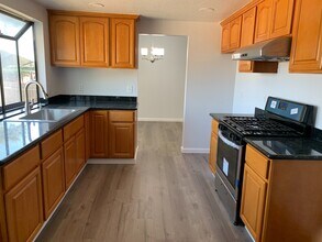 6830 Rancho Adobe Dr in Sacramento, CA - Building Photo - Building Photo