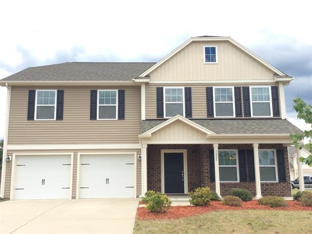 property at 3225 Saddlebrook Dr