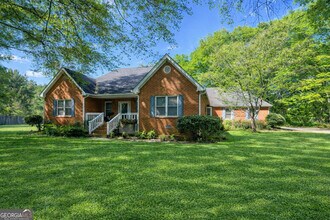 120 Old Conyers Dr in Stockbridge, GA - Building Photo - Building Photo