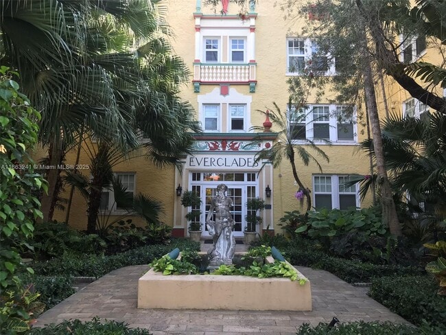 property at 536 14th St