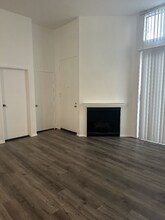 9950 CA-27 in Los Angeles, CA - Foto de edificio - Building Photo