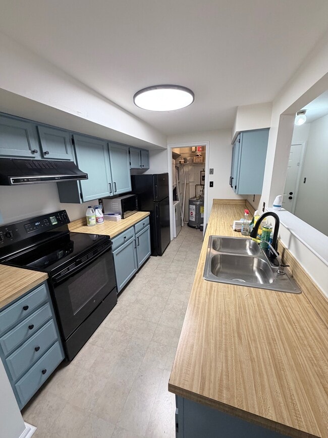 20661 Shadyside Way, Unit A in Germantown, MD - Foto de edificio - Building Photo