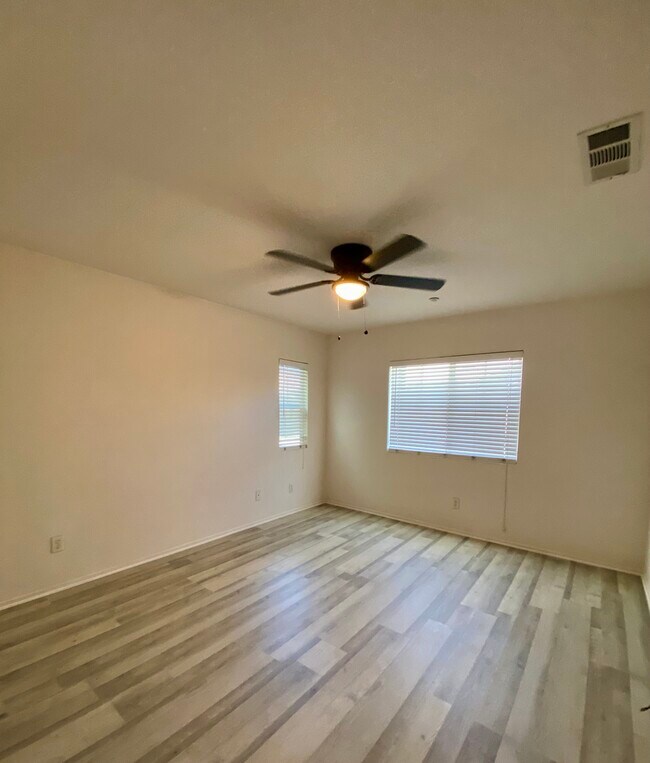 25856 Iris Ave in Moreno Valley, CA - Building Photo - Building Photo