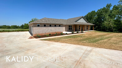 3199 NW 203rd St in Edmond, OK - Building Photo - Building Photo