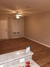 1007 Hemingway Cir in Haines City, FL - Building Photo - Building Photo