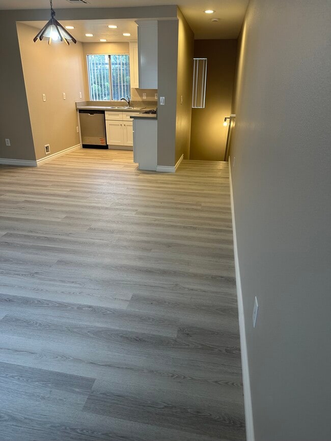 20609 Seine Ave in Lakewood, CA - Building Photo - Building Photo