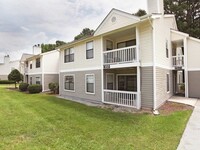 Amber Oaks Apartments in Durham, NC - Building Photo - Building Photo