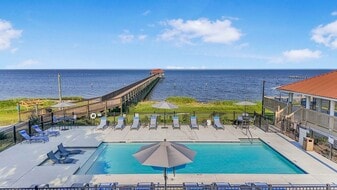 Grandview Pointe in Mobile, AL - Building Photo