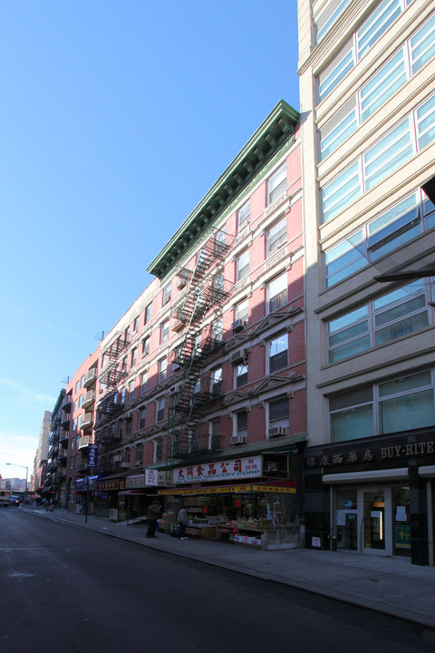 91-93 Elizabeth St in New York, NY - Foto de edificio