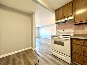 12 Old Colony Ln, Unit 4 in Arlington, MA - Building Photo - Building Photo