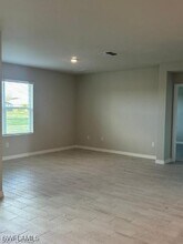 3635 Rollingwater Wy in North Fort Myers, FL - Foto de edificio - Building Photo