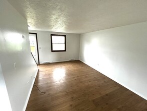 152 N 24th St in Weirton, WV - Building Photo - Building Photo