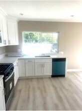 24047 Gilmore St in West Hills, CA - Building Photo - Building Photo