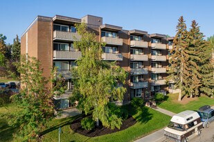 903 19th Ave SW in Calgary, AB - Building Photo