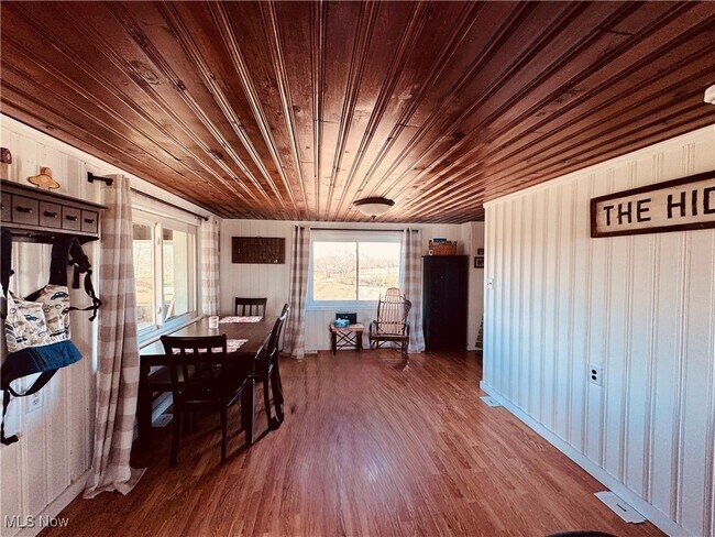 3420 Point Lookout Rd in Stockport, OH - Building Photo - Building Photo